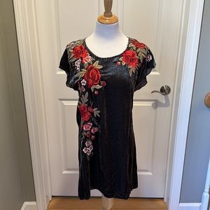 Johnny Was Meri Velvet Embroidered Tunic XS With Tags